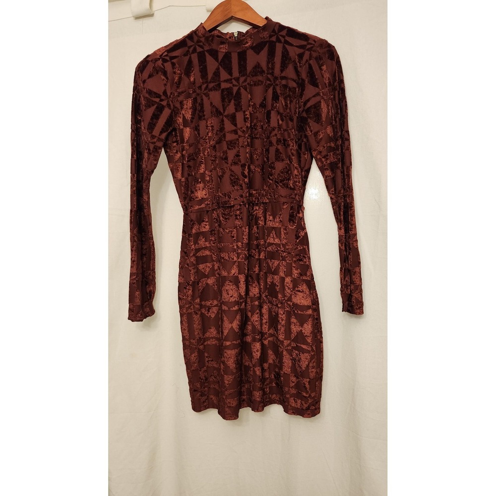 Material Girl Dress Womens Large Burgundy Velvet Geometric Long Sleeve